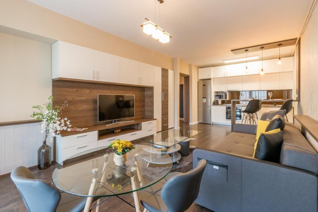 Modern Downtown Apartment クルージュ＝ナポカ エクステリア 写真