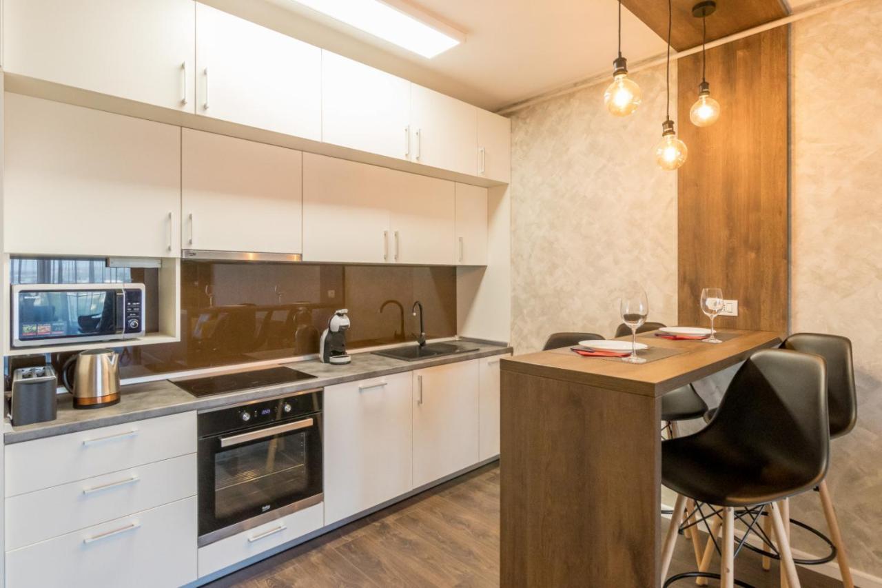 Modern Downtown Apartment クルージュ＝ナポカ エクステリア 写真